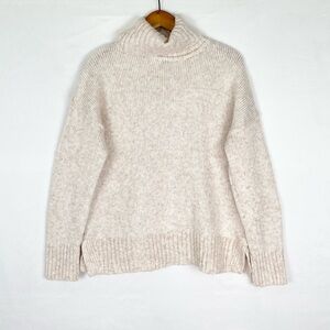 Banana Republic Turtleneck Knit Sweater Pink Size Medium Long Sleeve